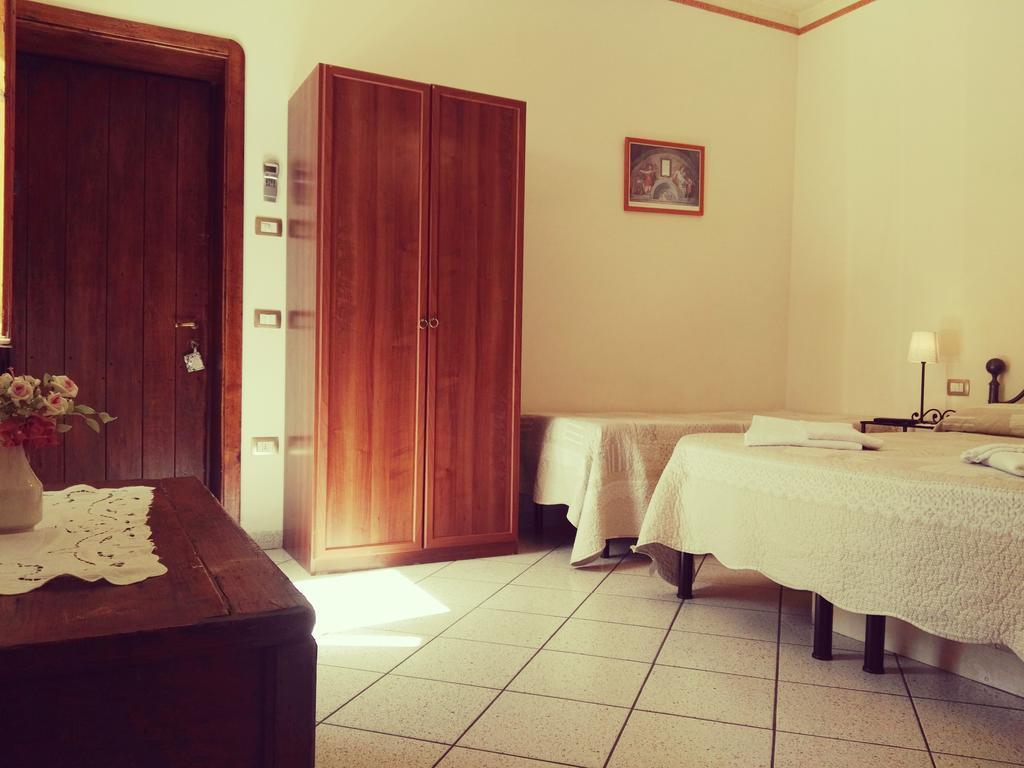 ホテル Il Casolare Di Leonardo ヴィンチ エクステリア 写真